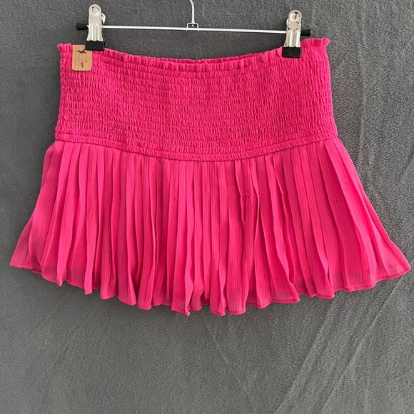 Hollister Dresses & Skirts - HOLLISTER sz S barbie pink shaky shake  twirl mini skirt NWT *flaw